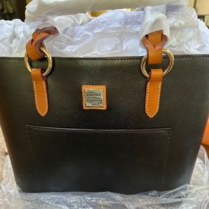 NWT DOONEY & BOURKE TAMMY TOTE